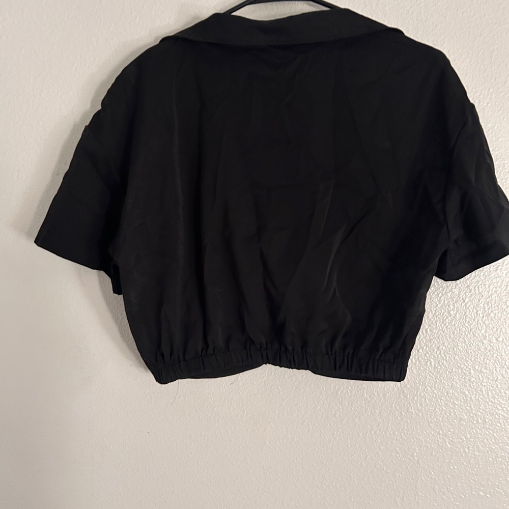 Black Twisted Front Short Sleeve Shirt - Women - Picture 5 of 5